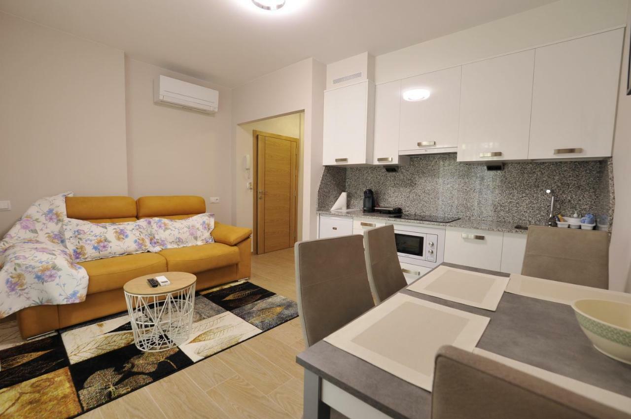 Apartamentos Playa Compostela Vilagarcia de Arousa Exteriör bild